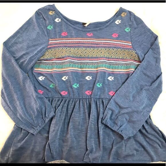 Ladies peasant style blouse - Picture 1 of 3
